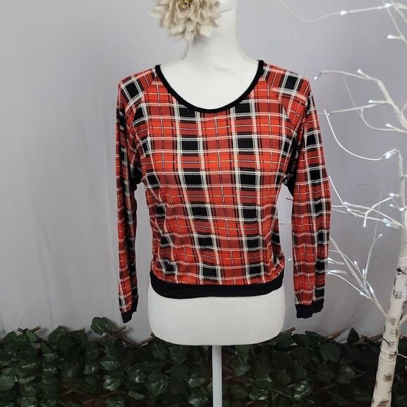 ‎Y2K Paid/Lace Back Cropped Long Sleeve Top - Picture 1 of 3